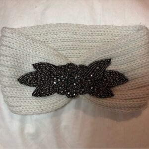 Elegant White Knit Headband with Black Beaded Accent